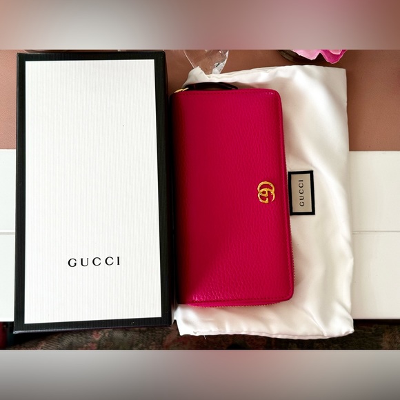 Pink Gucci Zippy Wallet - Picture 8 of 8